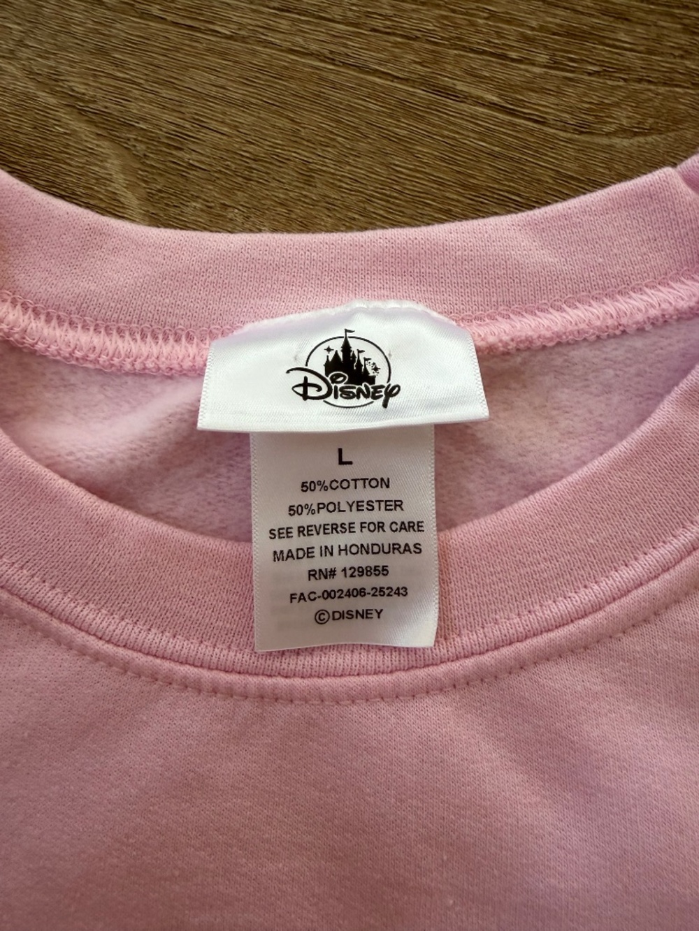 Disneyland 2025 Halloween Cutie Ghost Pink Sweatshirt Size L w/Accessories - Picture 2 of 6